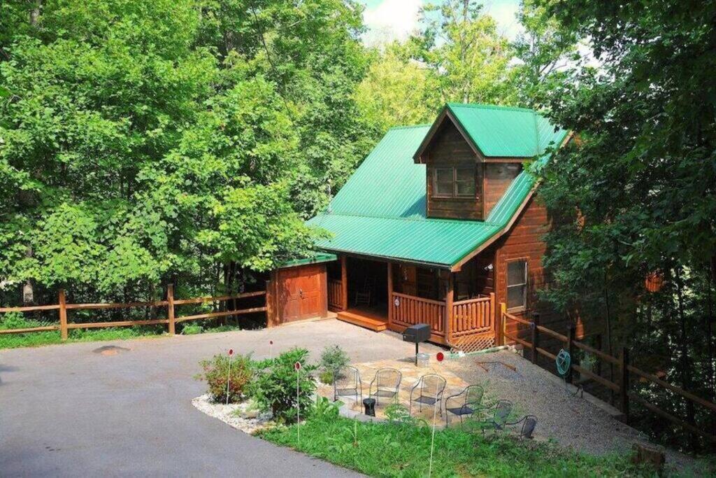 Brave Eagle Sevierville